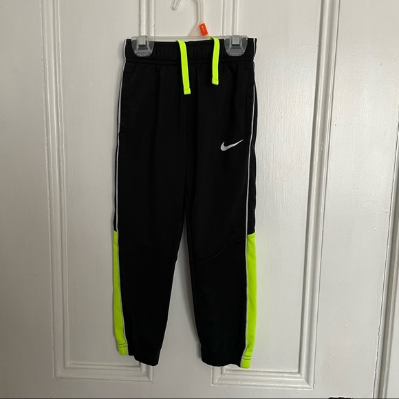 Boys Nike trackpant size small 4-5 yr black and neon yellow with white - Picture 2 of 5